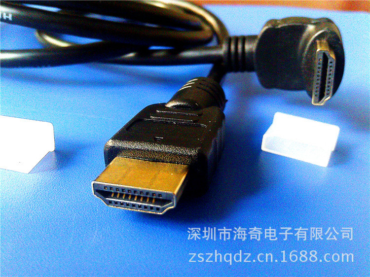 深圳海奇電子原裝HDMI線評測 90度轉(zhuǎn)角設(shè)計解決布線難題